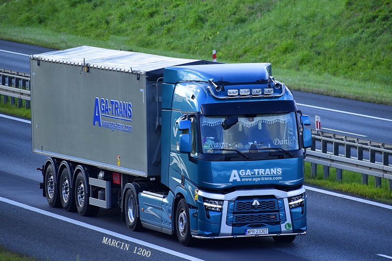 _DSC6644-crop-Aga-Trans Piotr Salamon-Renault Range T Evo.JPG