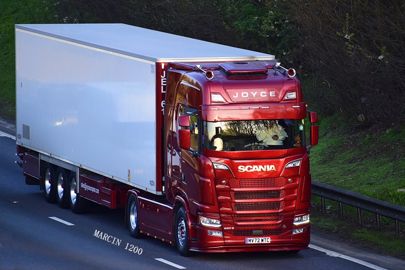 _DSC9995-crop-Joyce-Scania S NG.JPG