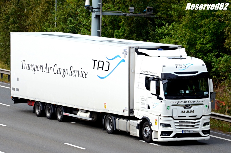 DSC_0572.JPG Taj.JPG