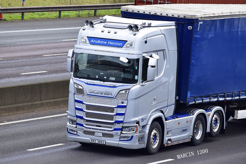 _DSC0404-crop-ANDREW HERRON-Scania S NG.JPG