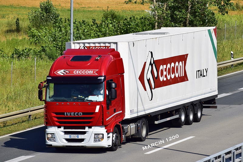 _DSC5496-crop-Cecconi Spa Trasporti-Iveco Stralis.JPG