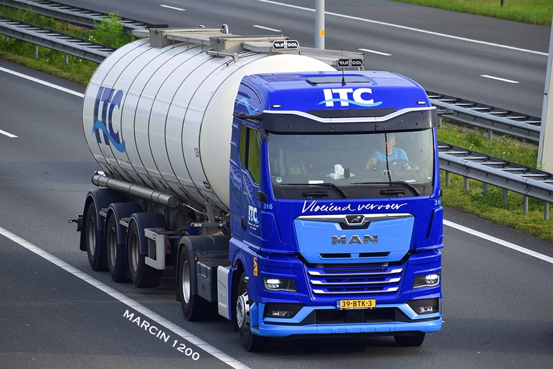 _DSC3449-crop-ITC Holland Transport B.v.-MAN TGX II.JPG