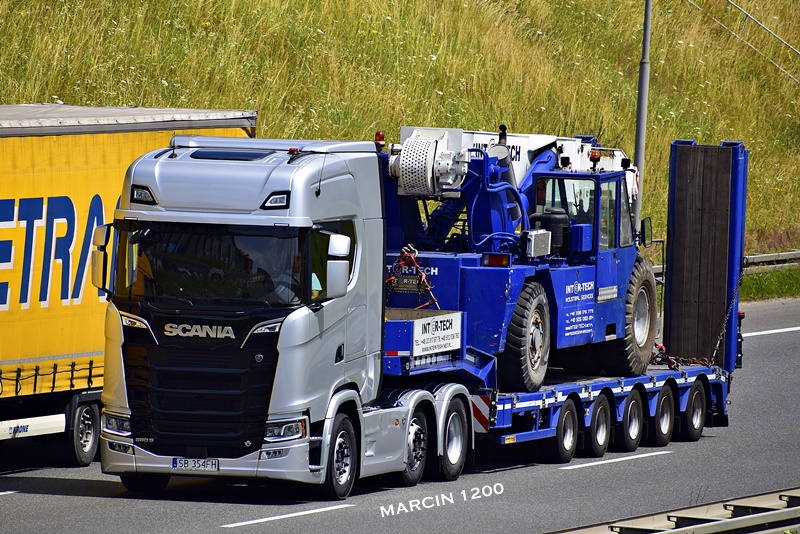 _DSC4982-crop-INTER - TECH-Scania S660 NG V8.JPG