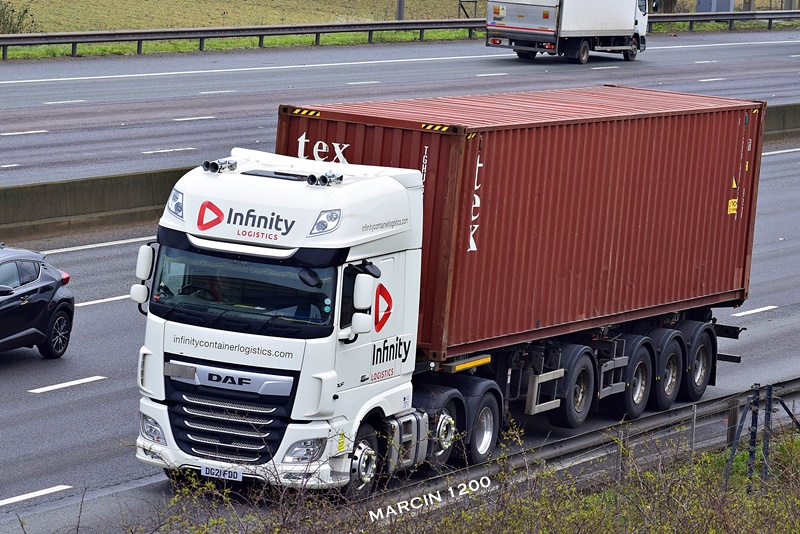 _DSC0236-crop-Infinity Container Logistics-DAF XF106 II SSC.JPG