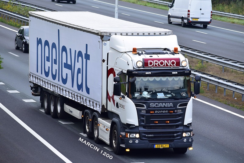 _DSC8507-crop-Dronq-SCANIA STREAMLINE V8.JPG
