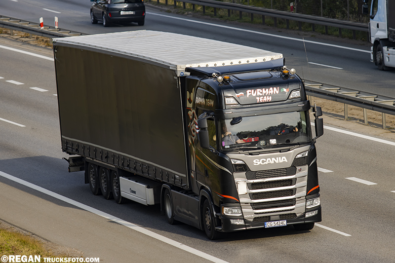 Scania 500S Furman Team.jpg