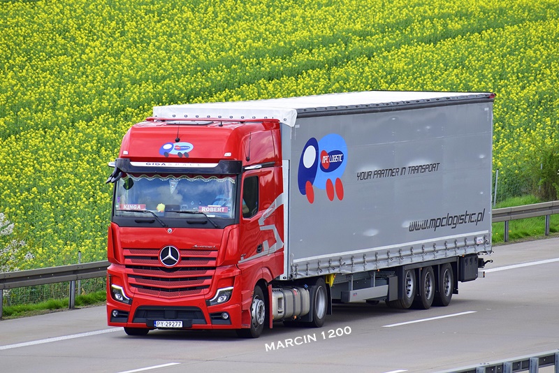 _DSC1828-crop-MPC-Mercedes-Benz ActrosL MP5.JPG