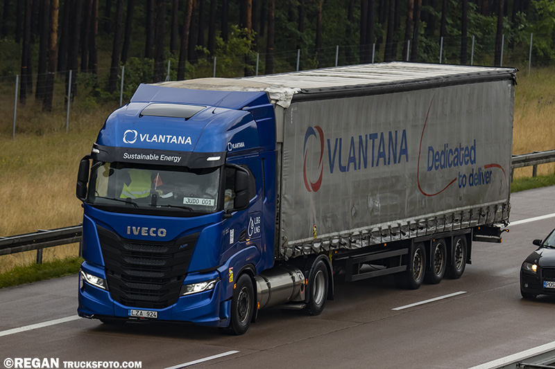 Iveco S-Way Vlantana.jpg