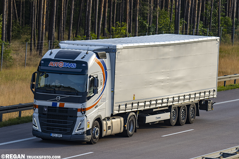 Volvo FH5 Autobaas.jpg