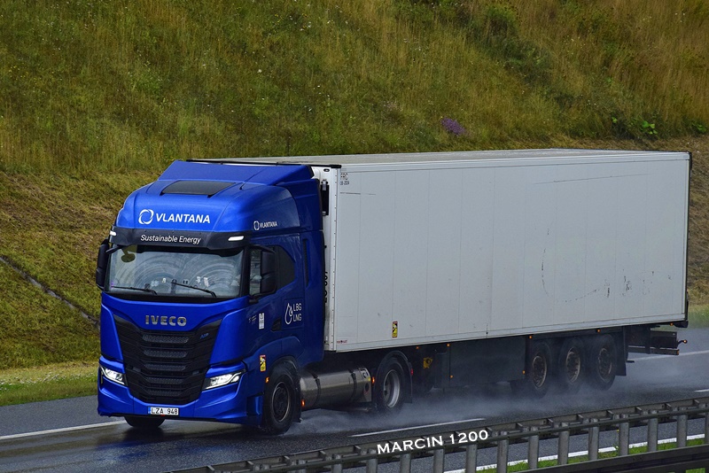 _DSC5777-crop-Iveco S-Way - Vlantana.JPG