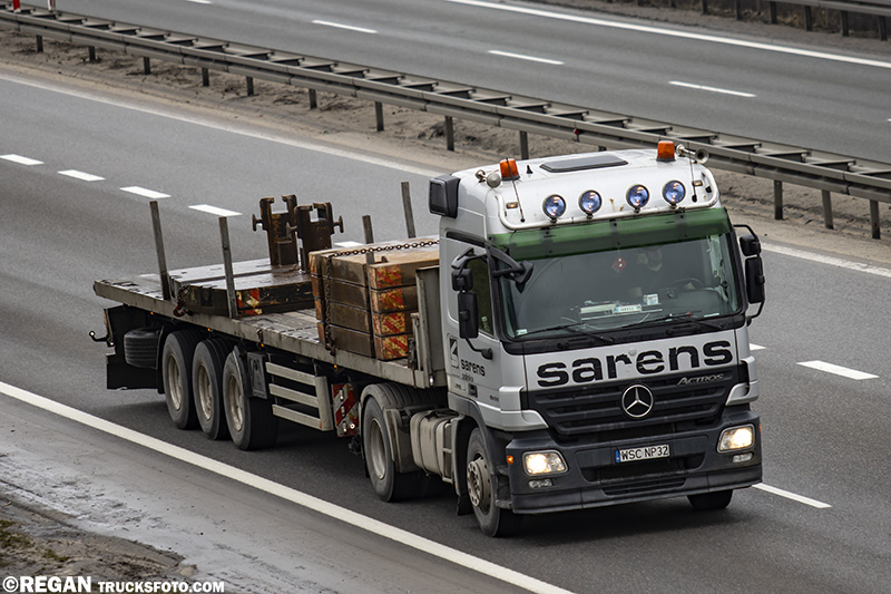 Mercedes-Benz Actros MP2 - Sarens Polska.jpg