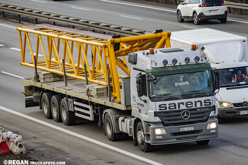 Mercedes-Benz Actros MP2 - Sarens.jpg