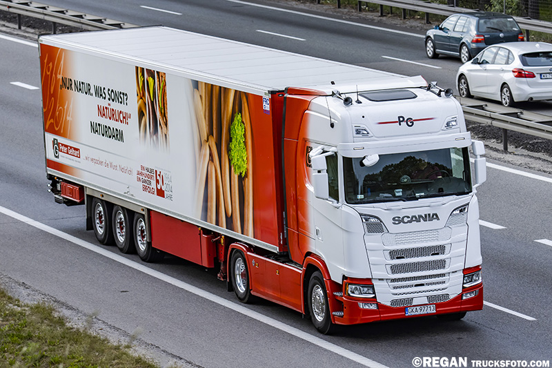 Scania R520 V8 - Peter Gelhard.jpg
