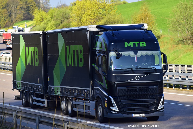 _DSC2686-crop-MTB-VOLVO FH V.JPG