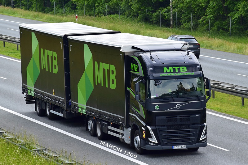 _DSC4496-crop-MTB-VOLVO FH V.JPG