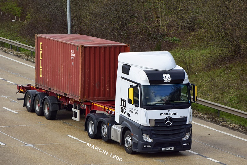 _DSC5316-crop-MSC-Mercedes-Benz Actros MP4.JPG