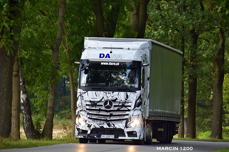 _DSC7151-crop-DARA-Mercedes-Benz ActrosL MP5.JPG