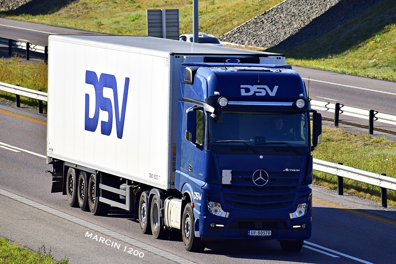 _DSC0207-crop-DSV-Mercedes-Benz ActrosL MP4.JPG