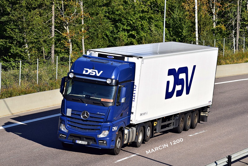 _DSC0209-crop-DSV-Mercedes-Benz ActrosL MP5.JPG