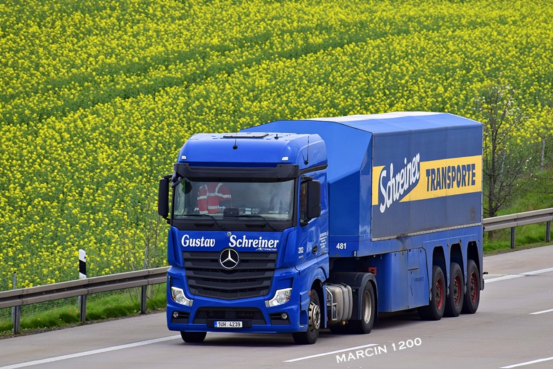 _DSC1647-crop-Gustav Schreiner-Mercedes-Benz Actros MP4.JPG