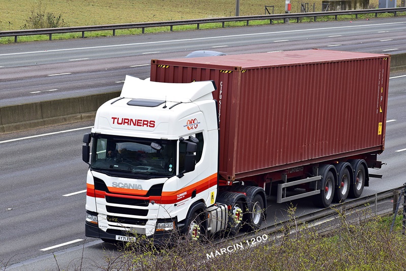 _DSC0379-crop-TURNERS-SCANIA R NG.JPG