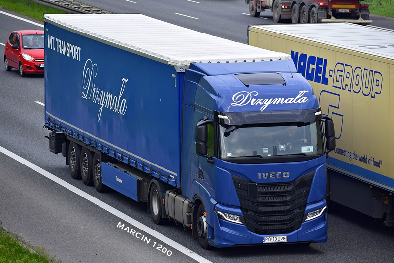 _DSC4335-crop-Iveco S-Way - Drzymała.JPG