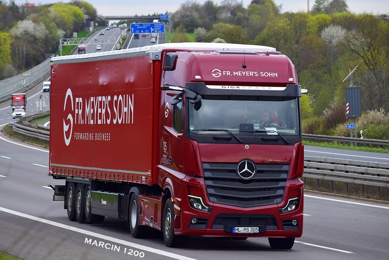 _DSC1211-crop-Fr. Meyer's Sohn-Mercedes-Benz ActrosL MP5.JPG