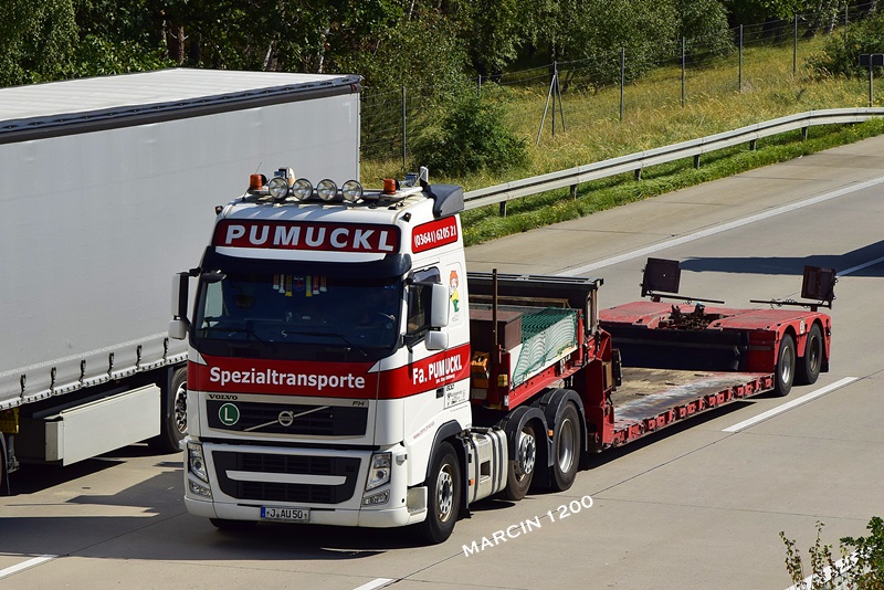 _DSC2102-crop-Pumuckl-VOLVO FH III.JPG