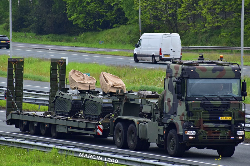 _DSC4228-crop-DAF XF WOJSKO NL.JPG