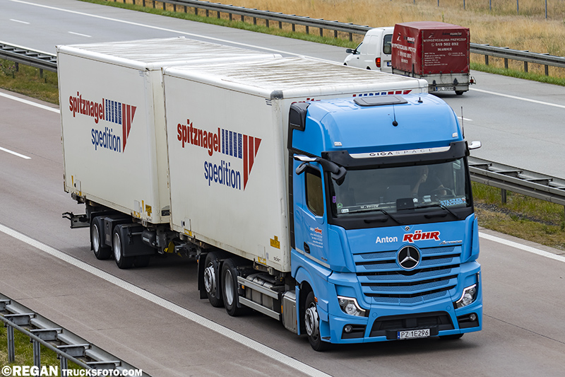 Mercedes-Benz Actros MP5 - Anton Rohr.jpg