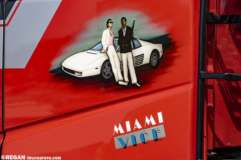 Volvo FH4 -Sand Express.jpg