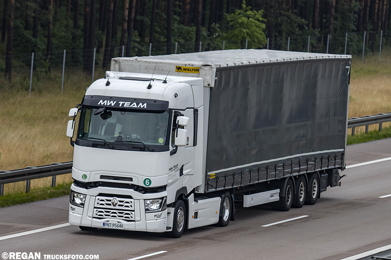 Renault Range T  MW Team.jpg