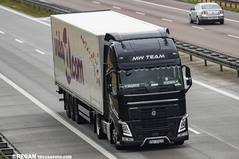 Volvo FH4 - MW Team.jpg