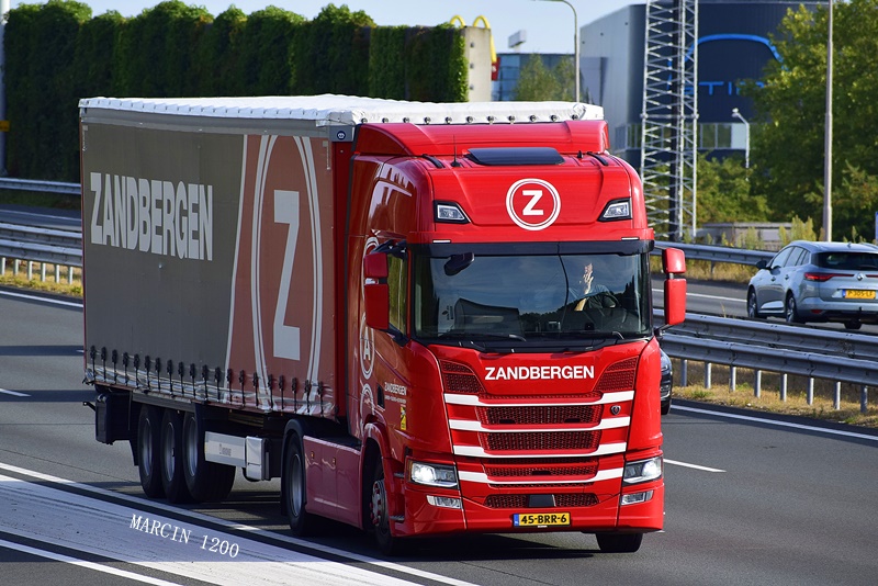 _DSC7946-crop-ZANDBERGEN-SACNIA R NG.JPG