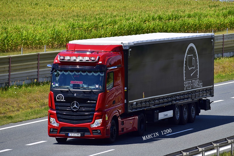 _DSC5651-crop-Mercedes-Benz Actros MP5 Speed-Trans.JPG