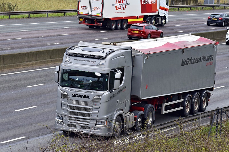 _DSC0376-crop-McGuinness Haulage-SCANIA S NG.JPG