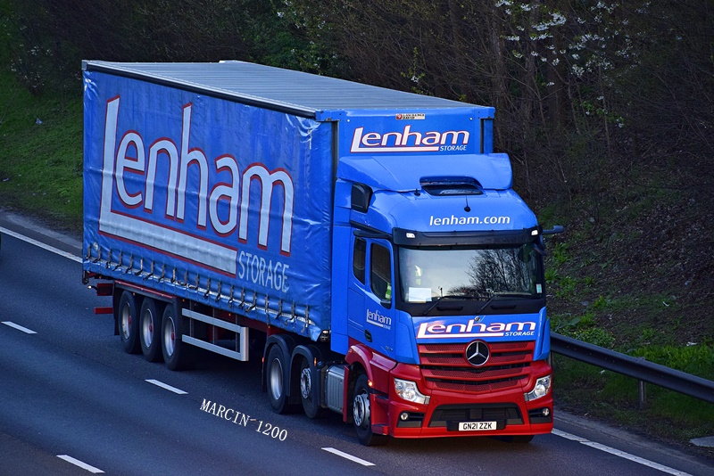 _DSC0024-crop-LENHAM Storage-Mercedes-Benz Actros MP5.JPG