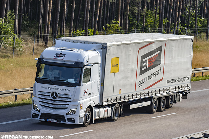 Mercedes-Benz Actros MP5 - Sajan.jpg