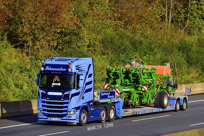 _DSC8035-crop-SCHUMACHER-SCANIA S500.JPG