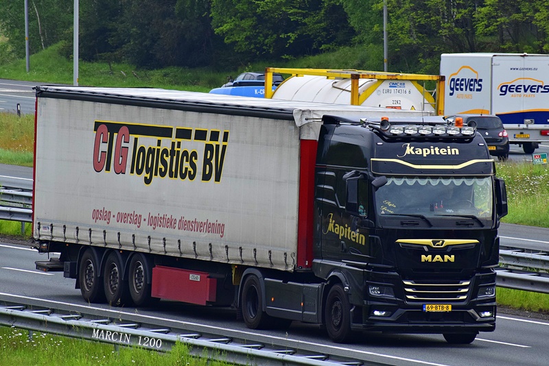 _DSC3706-crop-J Kapitein-MAN TGX II.JPG