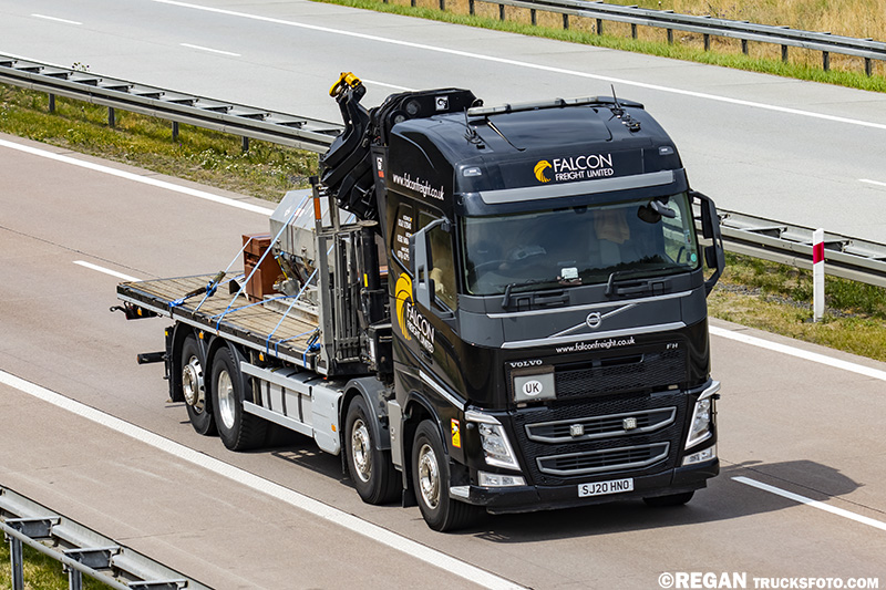 Volvo FH4 - Falcon Freight Limited.jpg