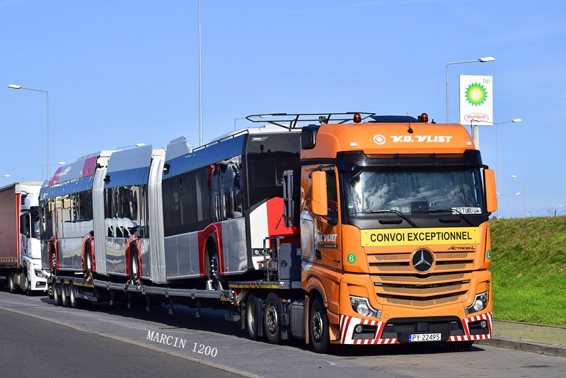 _DSC7205-crop-Mercedes-Benz Actros MP5 L - V.D. Vlist.JPG