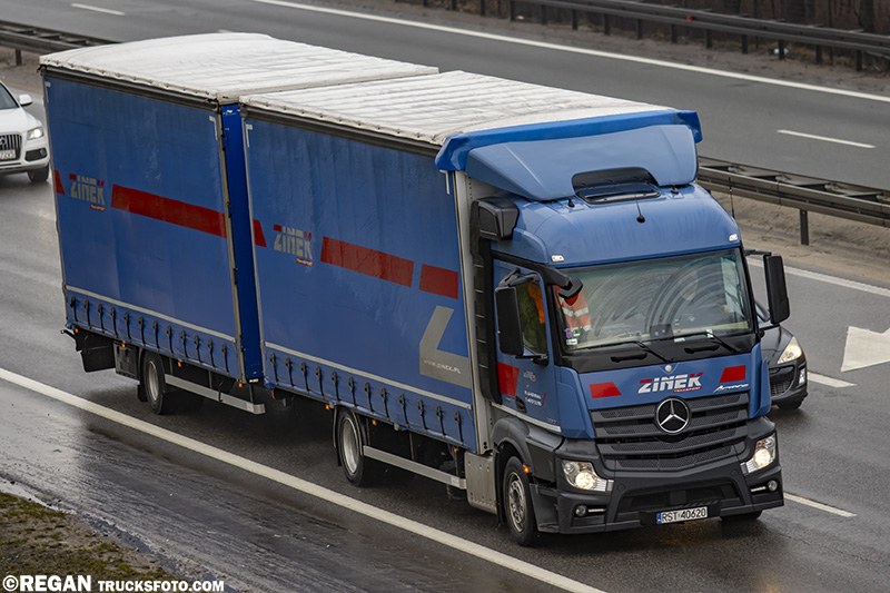 Mercedes-Benz Actros - Zinek.jpg