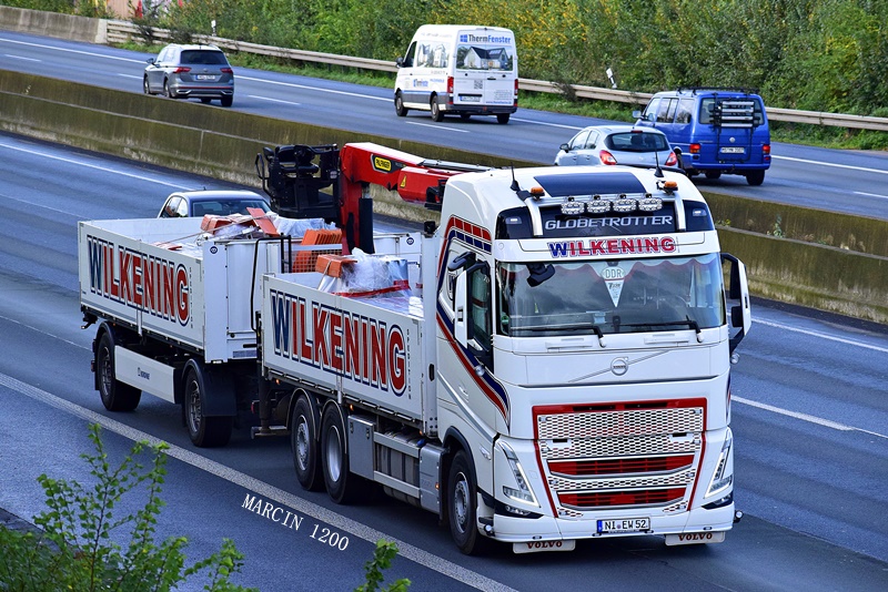 _DSC7540-crop-WILKENING-VOLVO FH V.JPG