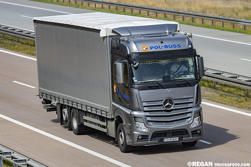 Mercedes-Benz Actros - Pol-Buss.jpg