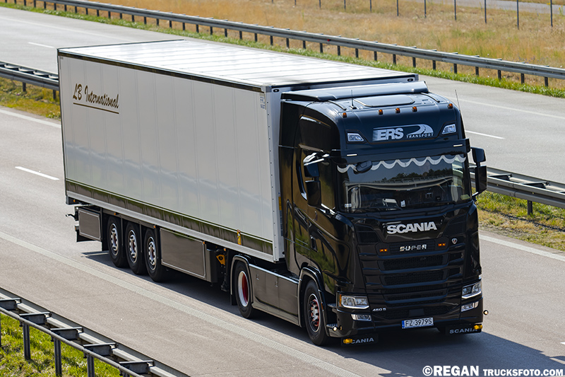Scania 460S - European Road Services ERS.jpg