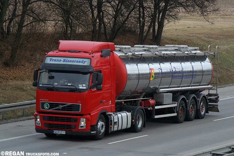 Volvo FH2 - Trans-Bieszczady.jpg
