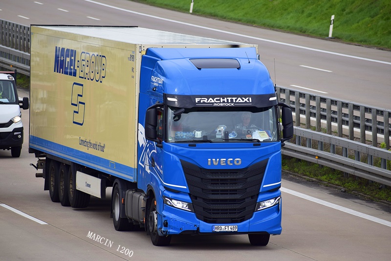 _DSC1336-crop-Frachttaxi-IVECO S-WAY.JPG