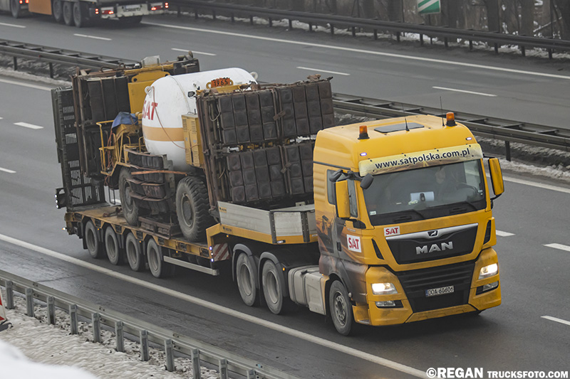 MAN TGX - Sat Polska.jpg