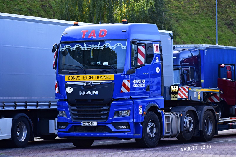 _DSC7201-crop-TAD-MAN TGX II.JPG